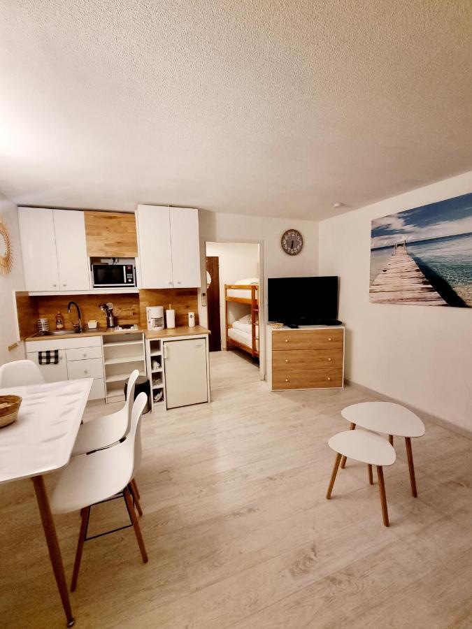 100 M De La Plage - Les Cigales De Mer - Studio Cabine - Parking Le Grau-du-Roi Exterior photo