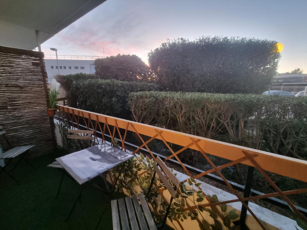 100 M De La Plage - Les Cigales De Mer - Studio Cabine - Parking Le Grau-du-Roi Exterior photo